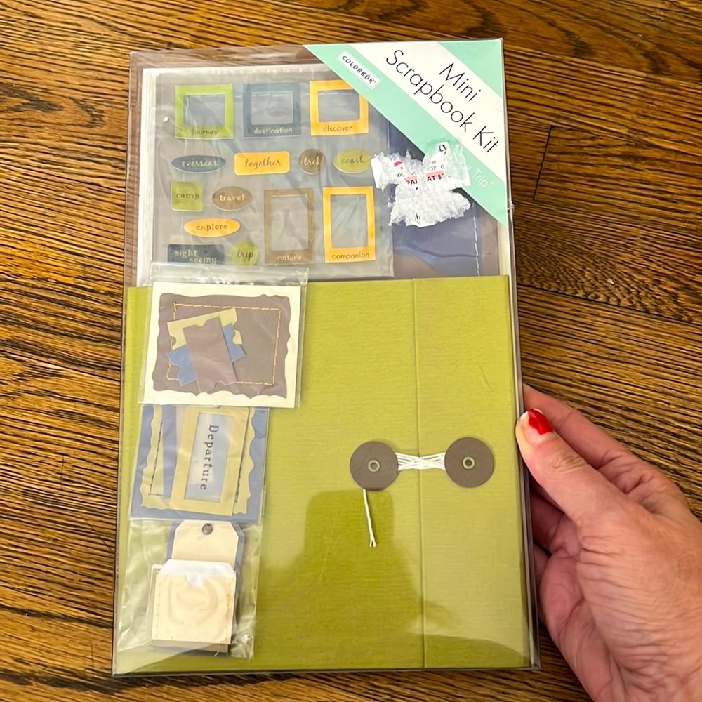 Brand new mini scrapbook kit